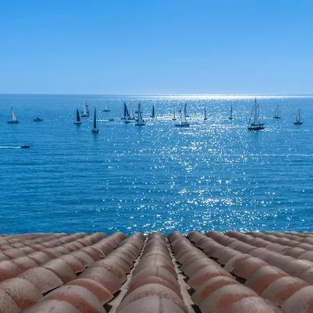 5 Floor Townhouse, Sea View Terrace Apartman